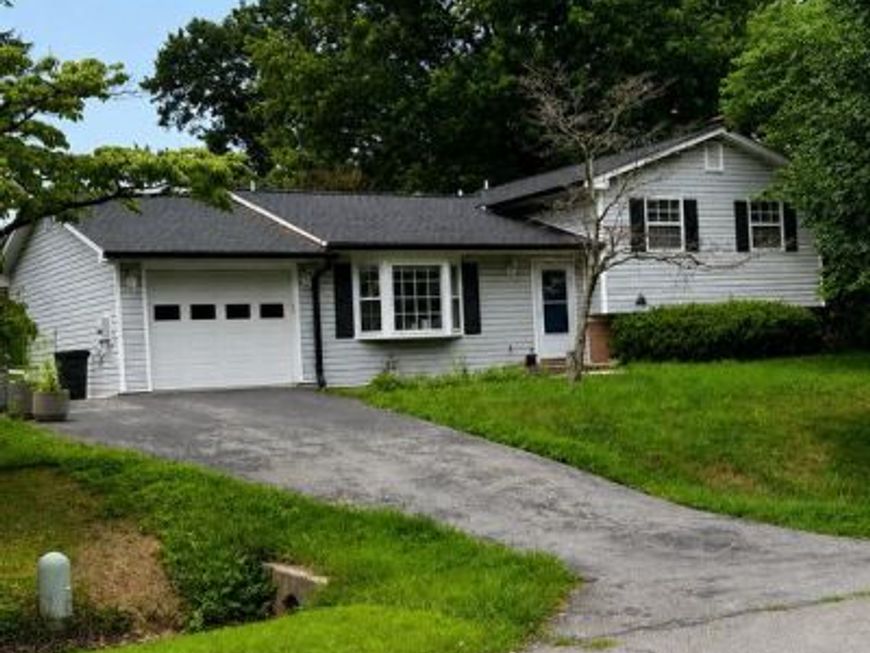 24312 Log House Road , Gaithersburg, MD 20882 Main Photo
