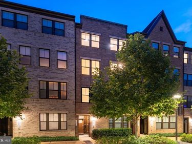 20721 HERON LANDING DRIVE , STERLING, VA 20166