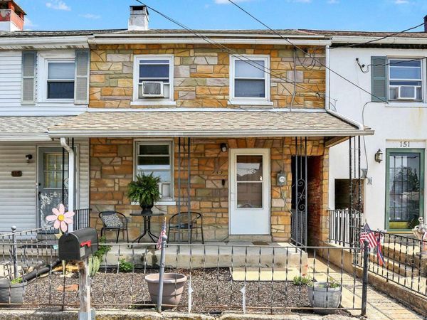 153 SPRING GARDEN STREET, LEESPORT, PA 19533