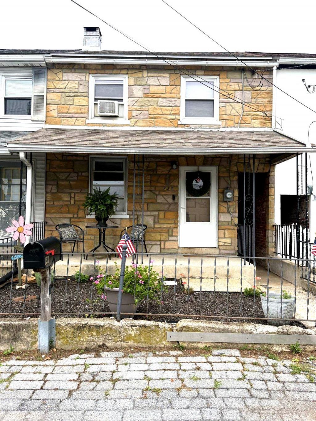 153 SPRING GARDEN STREET , LEESPORT, PA 19533