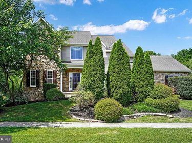 814 EDNA JANE LANE, WEST GROVE, PA 19390