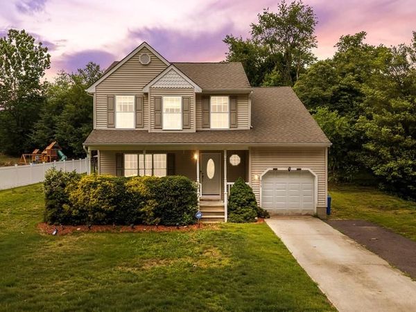 975 LINDSEY DRIVE , WOODBURY, NJ 08096