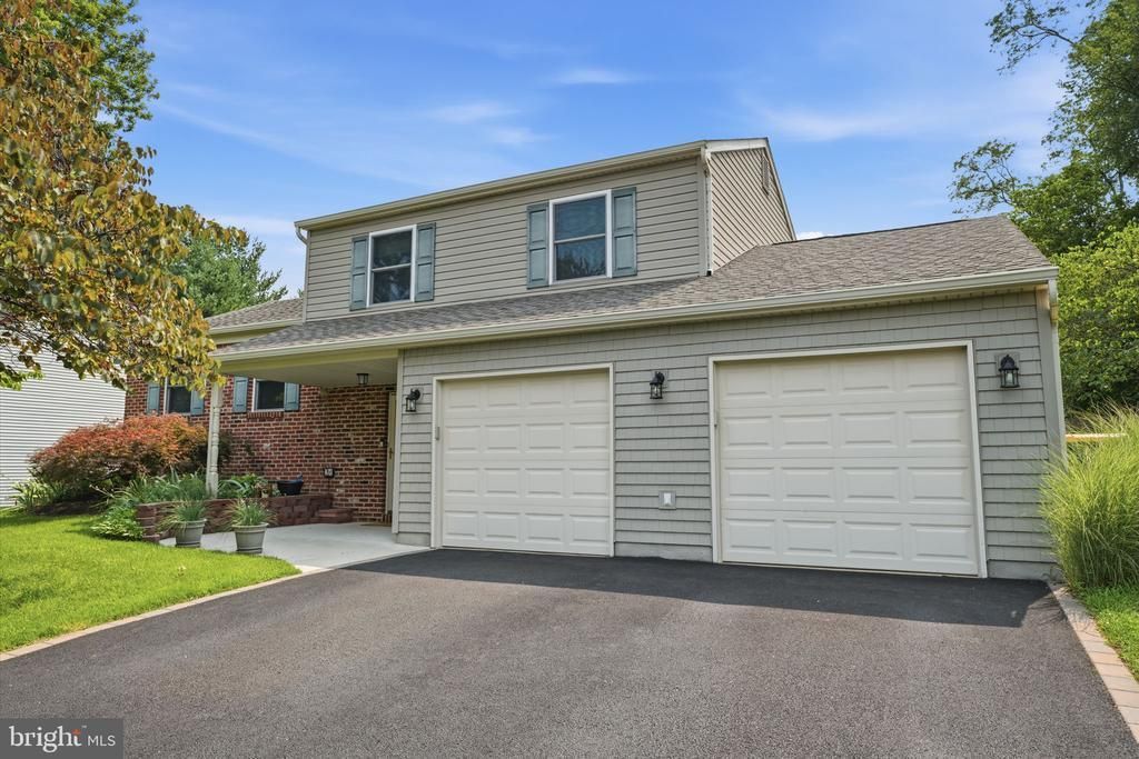21 ALSCOT LANE, LANGHORNE, PA 19047