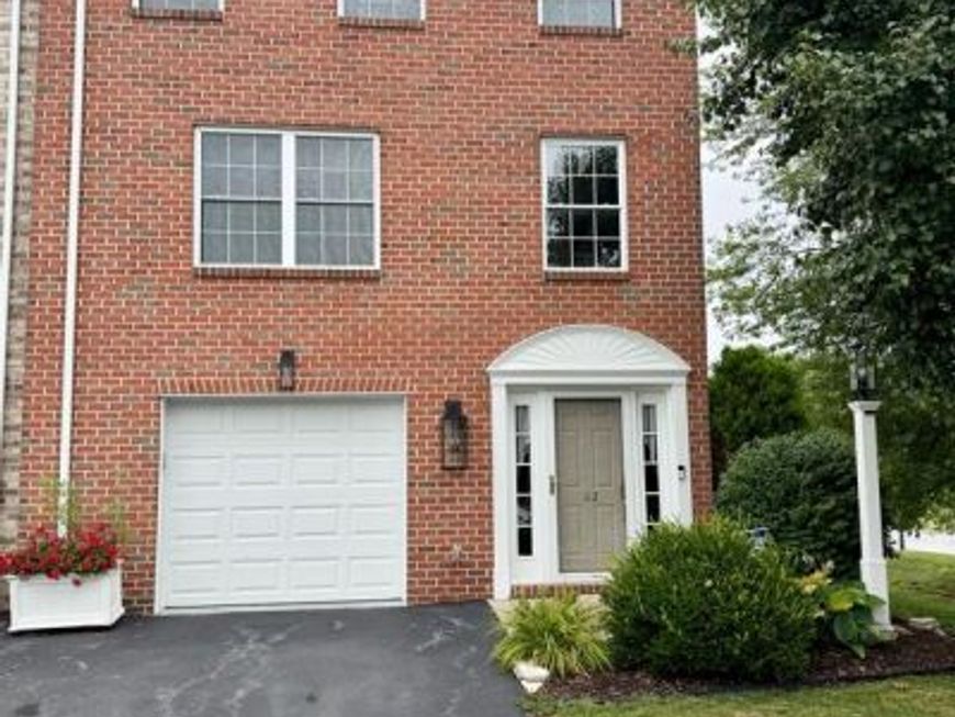 102 Lorenzo Court , Unit 102, York, PA 17402 Main Photo