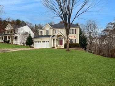 214 W LOCUST STREET , OCCOQUAN, VA 22125