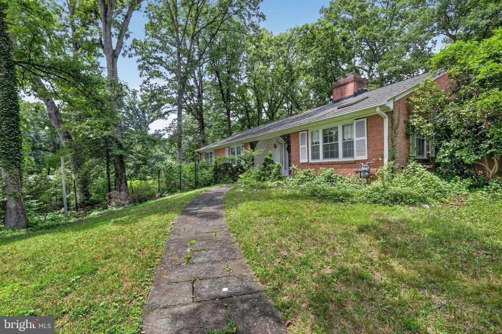 10600 GREENACRES DRIVE, SILVER SPRING, MD 20903