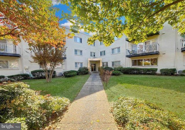 1005 CHILLUM ROAD , HYATTSVILLE, MD 20782