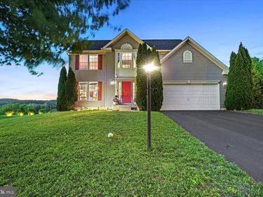 3513 HARDWOOD TERRACE, SPRING GROVE, PA 17362