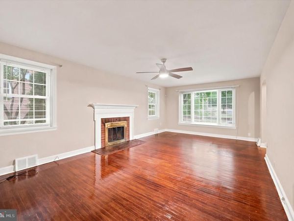 6908 CITY AVENUE , PHILADELPHIA, PA 19151