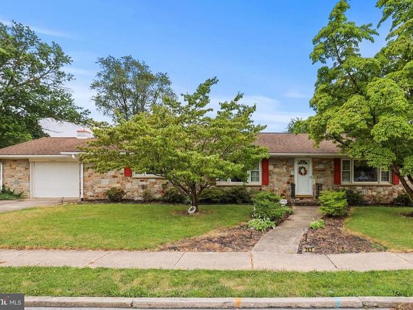 263 MCKINLEY AVENUE, HANOVER, PA 17331