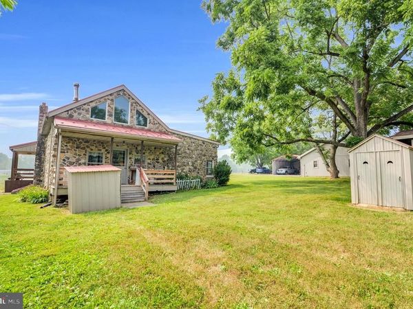 3390 MOUNTAIN ROAD, HAMBURG, PA 19526