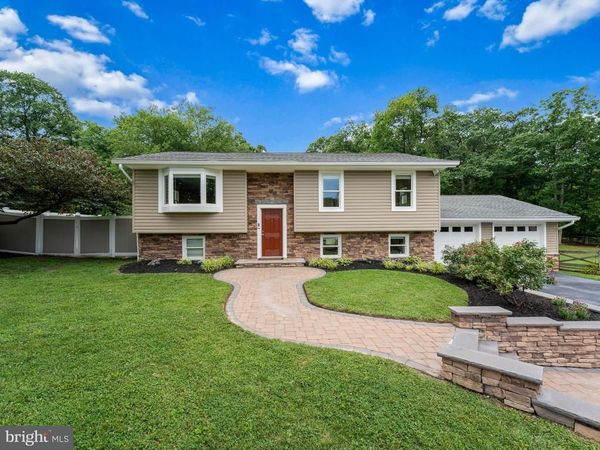 7884 BELHAVEN AVENUE, PASADENA, MD 21122