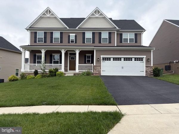53 LADY HARRINGTON DRIVE , YORK, PA 17402