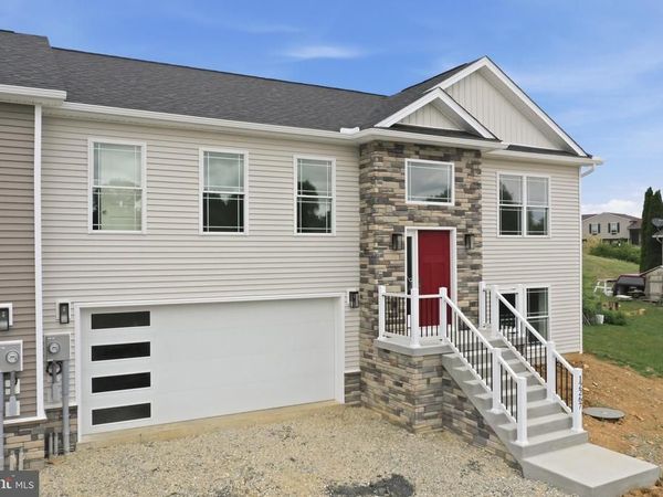 12267 POLKTOWN ROAD , WAYNESBORO, PA 17268