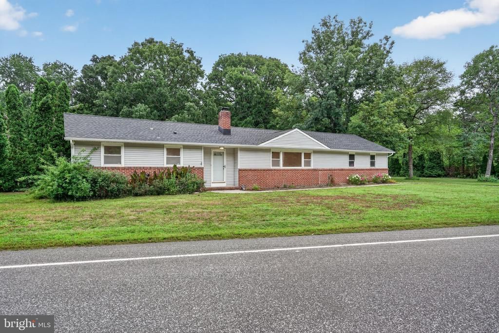 587 Magnolia Road, Pemberton, NJ 08068 Main Photo
