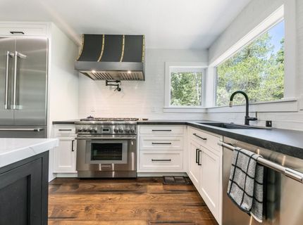 13862 Swiss Lane, Truckee, CA 96161 Photo