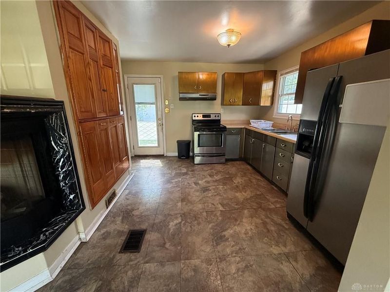 1229 Jeanette Drive, Riverside, OH 45432 Photo 11