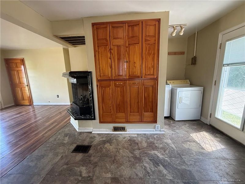 1229 Jeanette Drive, Riverside, OH 45432 Photo 14