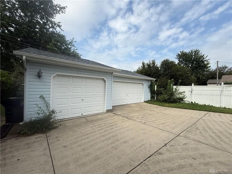 1229 Jeanette Drive, Riverside, OH 45432 Photo 5