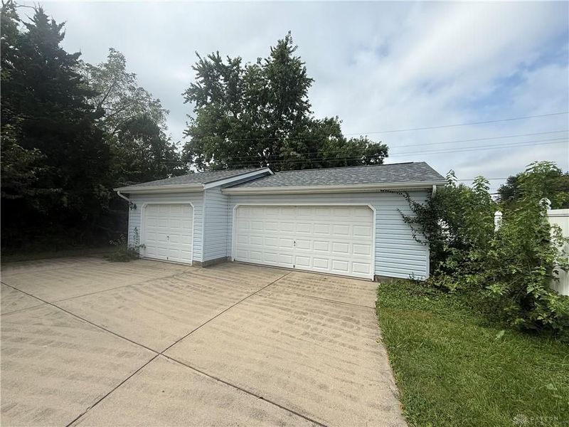 1229 Jeanette Drive, Riverside, OH 45432 Photo 6