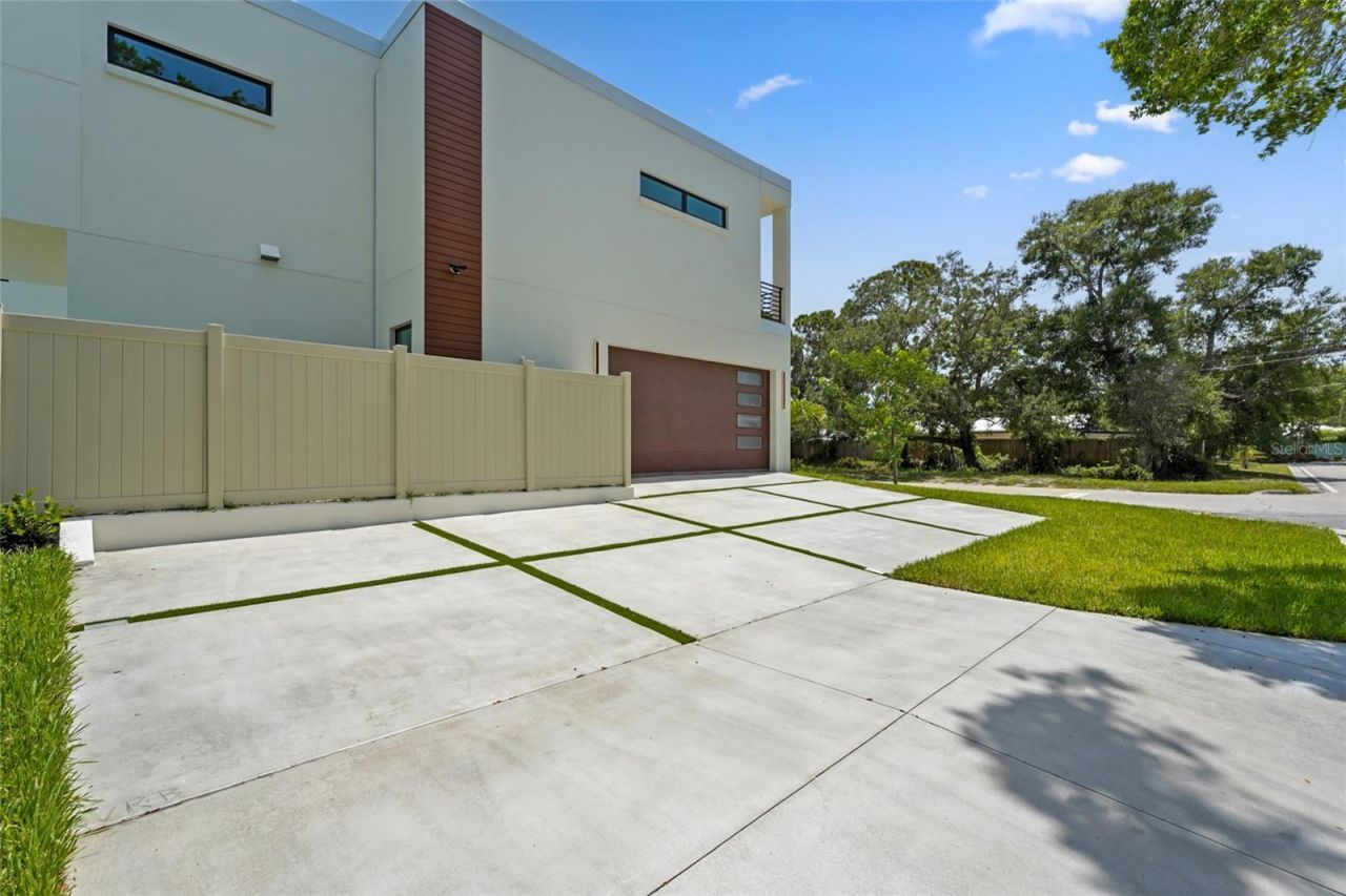 2604 Sydelle Street, Sarasota, FL 34237 Photo
