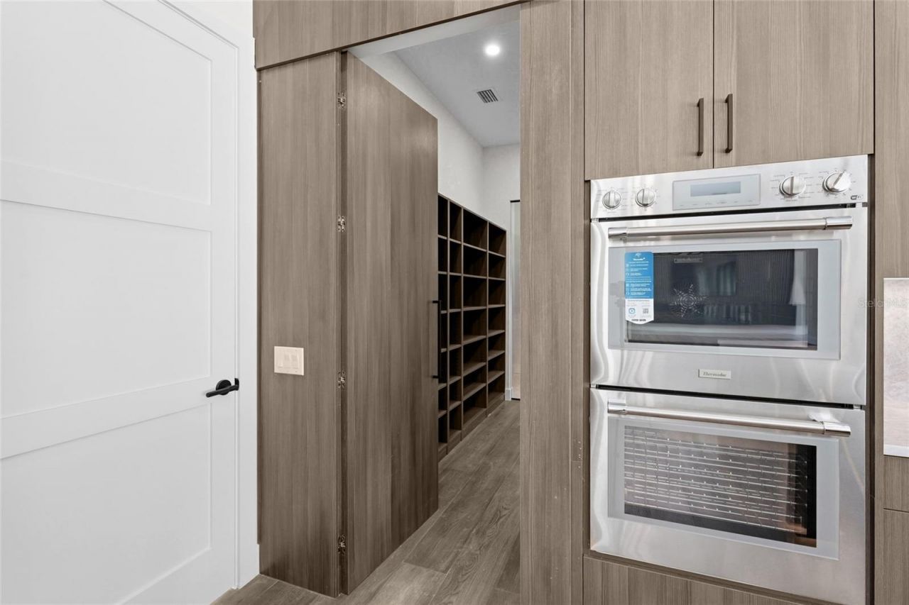 2604 Sydelle Street, Sarasota, FL 34237 Photo