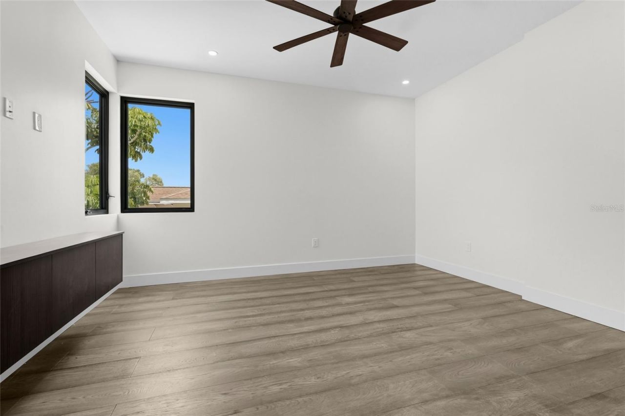 2604 Sydelle Street, Sarasota, FL 34237 Photo