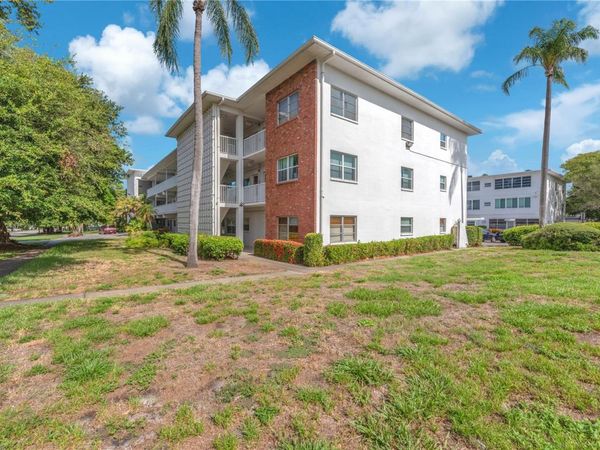 5155 9TH AVENUE N, Unit 211, ST PETERSBURG, FL 33710
