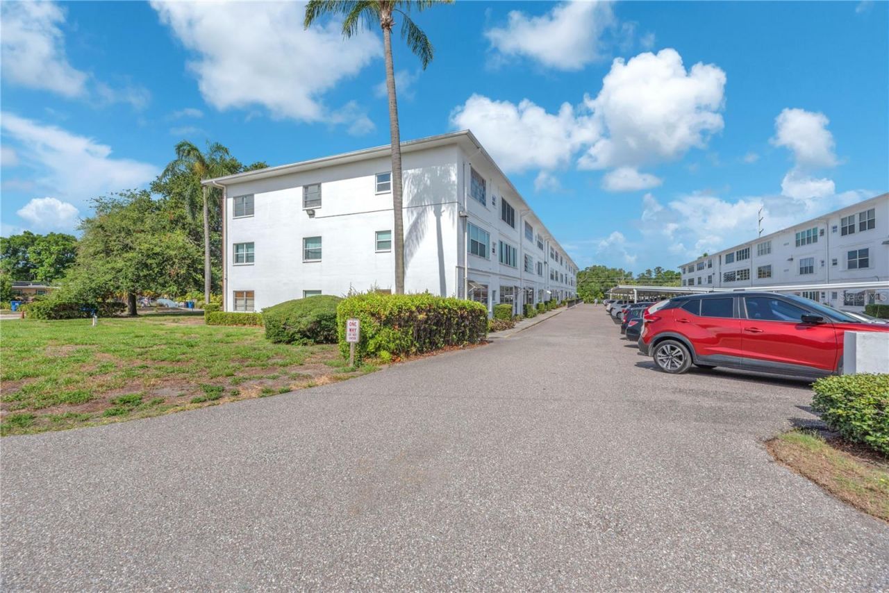 5155 9th Avenue N, Unit 211, Saint Petersburg, FL 33710 Photo