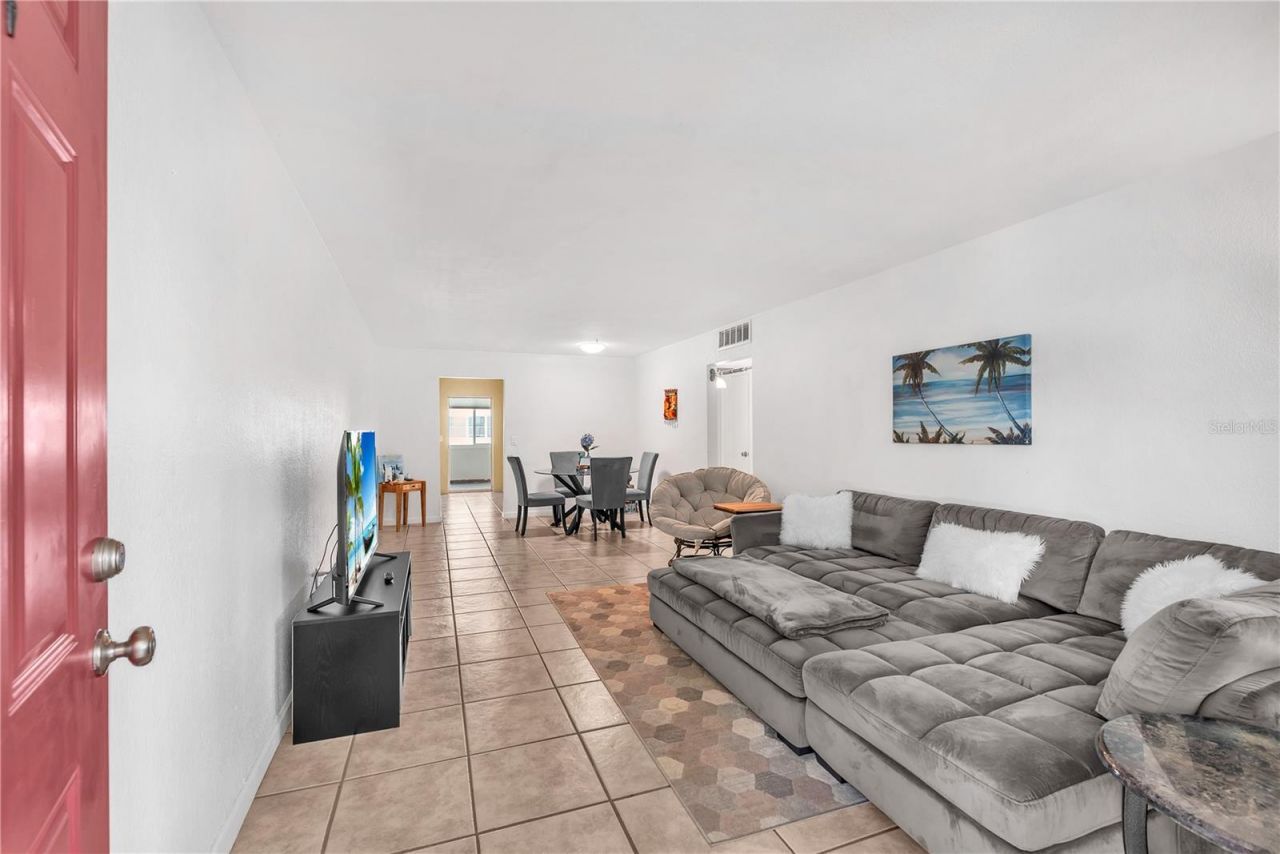 5155 9th Avenue N, Unit 211, Saint Petersburg, FL 33710 Photo