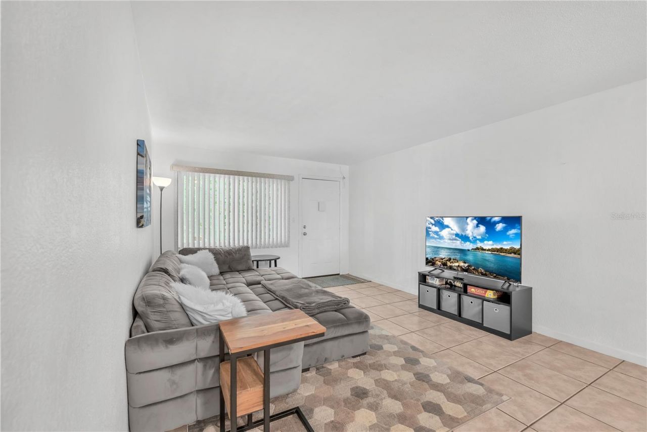 5155 9th Avenue N, Unit 211, Saint Petersburg, FL 33710 Photo