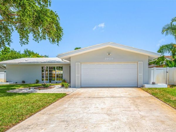 14499 MOORING DRIVE , SEMINOLE, FL 33776