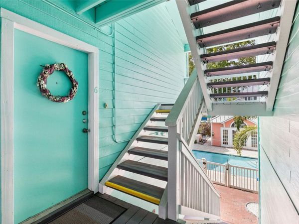 3002 W CLEVELAND STREET , Unit B6, TAMPA, FL 33609