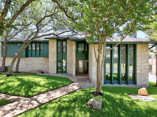 10805 Spicewood PKWY, Austin, TX 78750