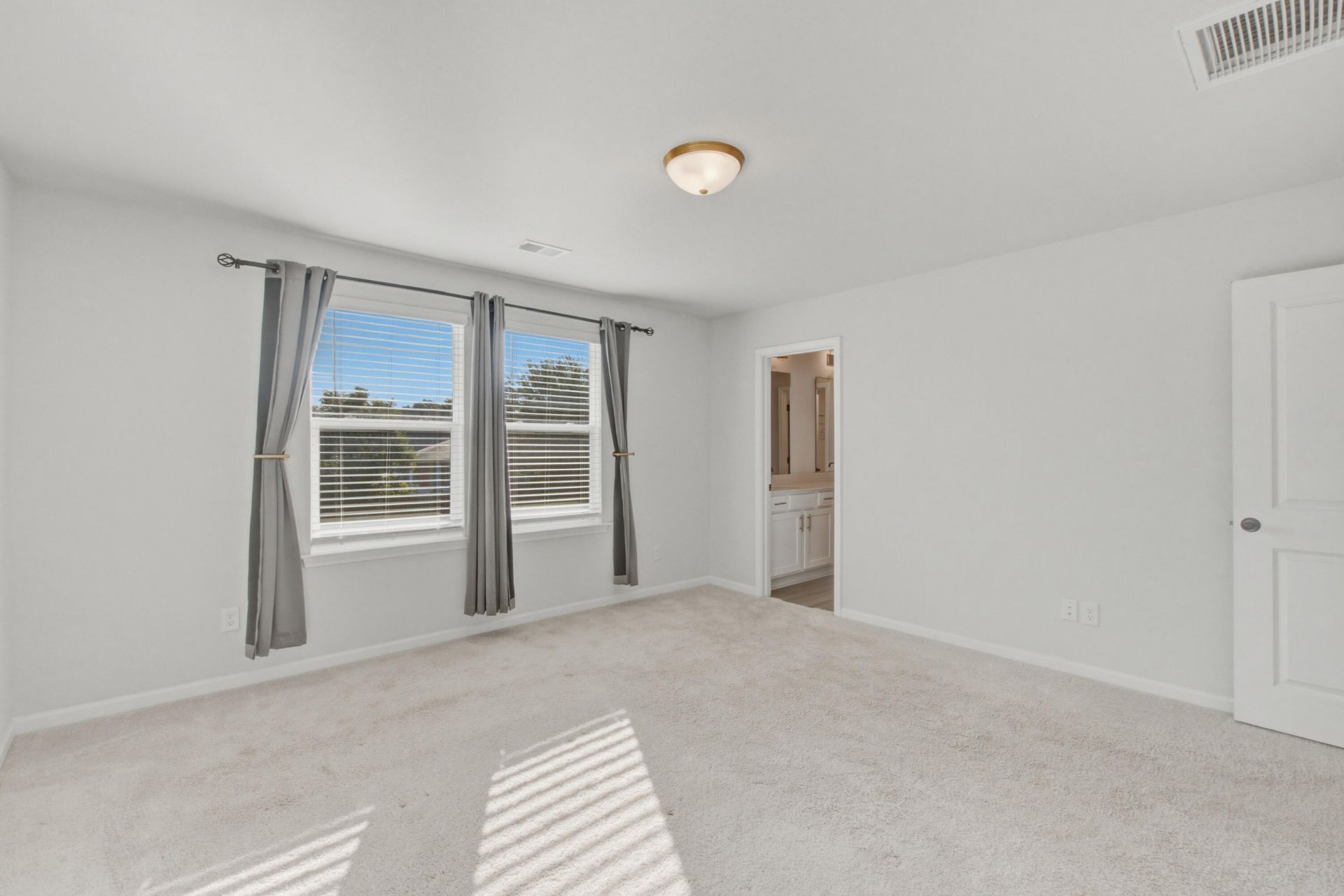 705 Mcroy Street Photo 20