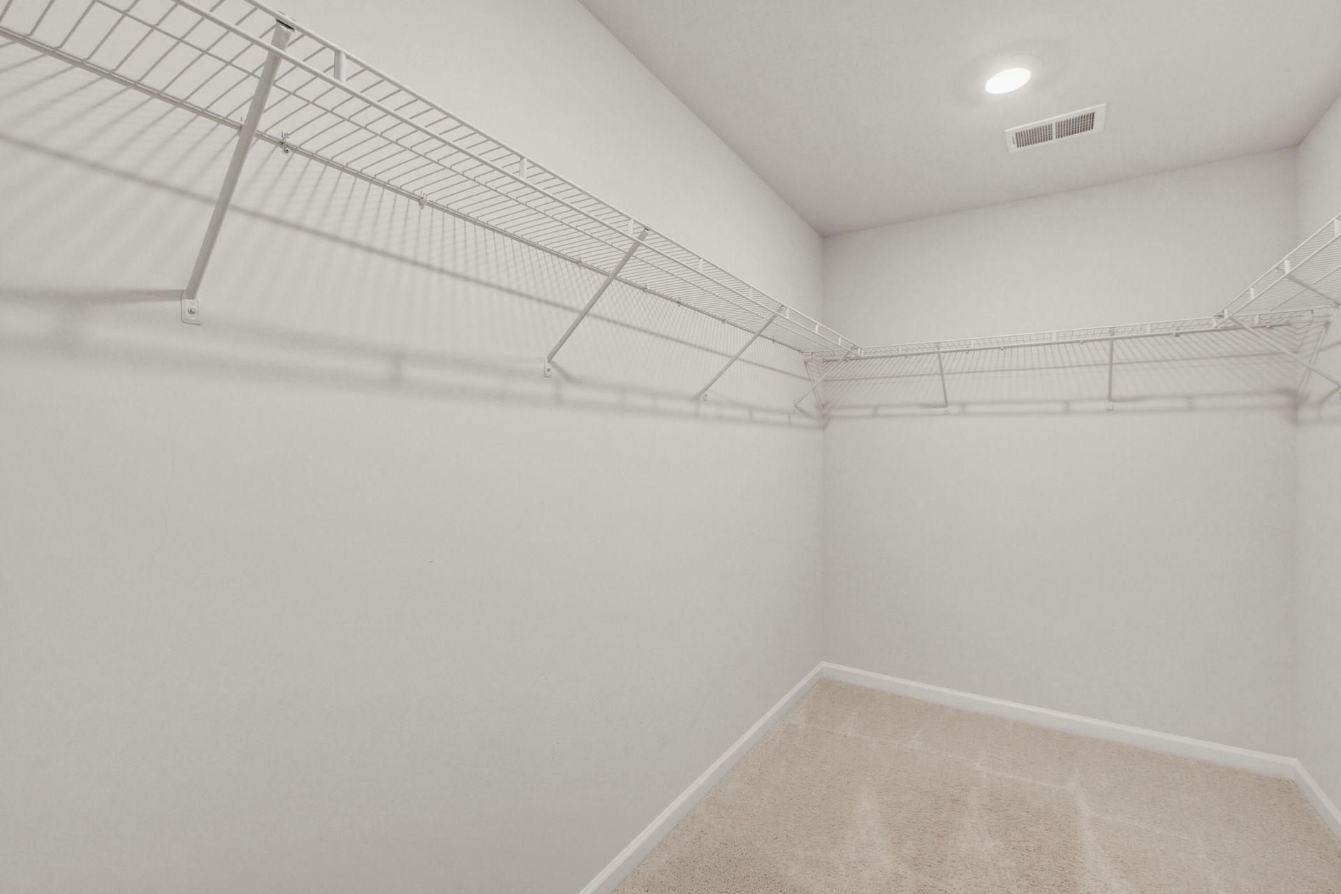 705 Mcroy Street Photo 24