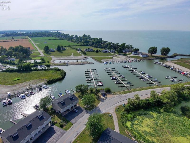 6475 Harris Harbor Drive, Oak Harbor, OH 43449 Photo 26