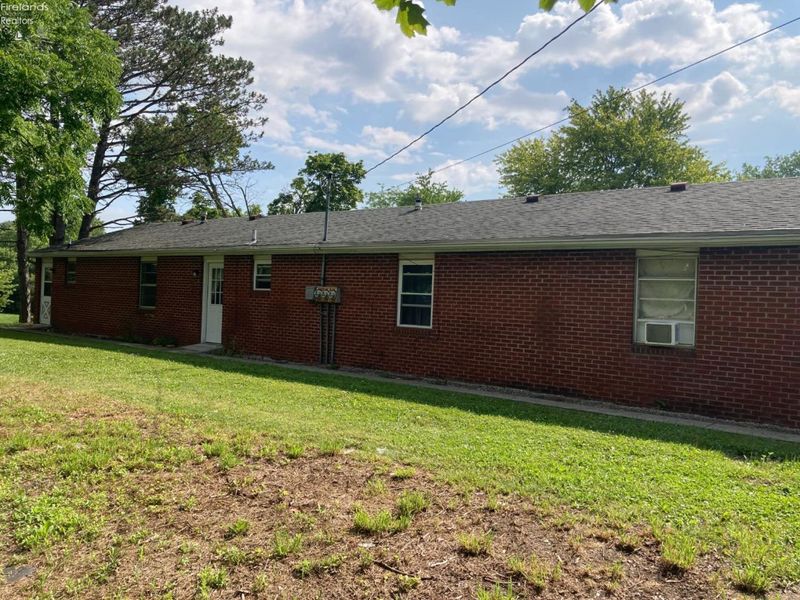 215 Second Street, Willard, OH 44890 Photo 12