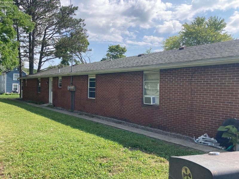 215 Second Street, Willard, OH 44890 Photo 2