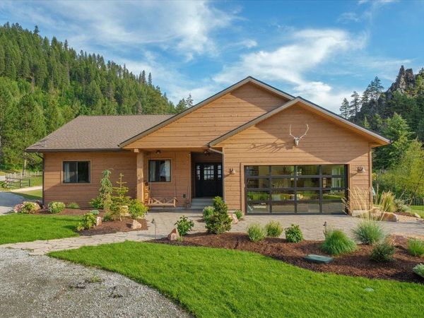 822 Little Spokane River Rd, Newport, WA 99156