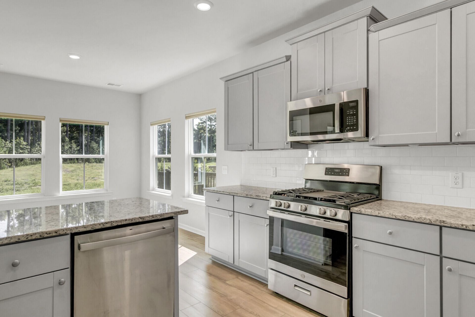 991 Arrowwood Way Photo 11