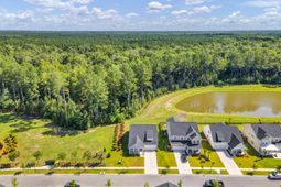 991 Arrowwood Way photo 4