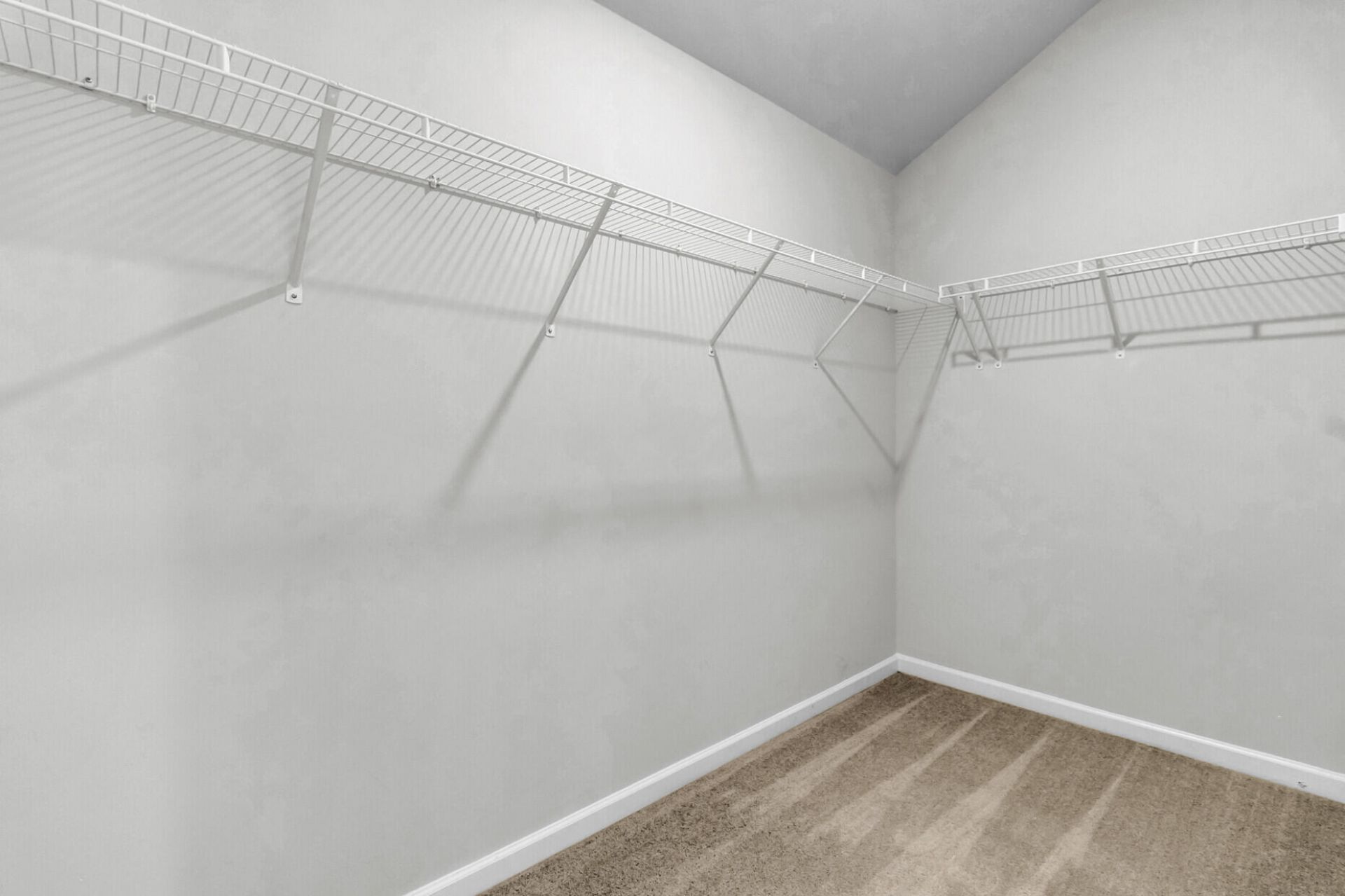 991 Arrowwood Way Photo 31