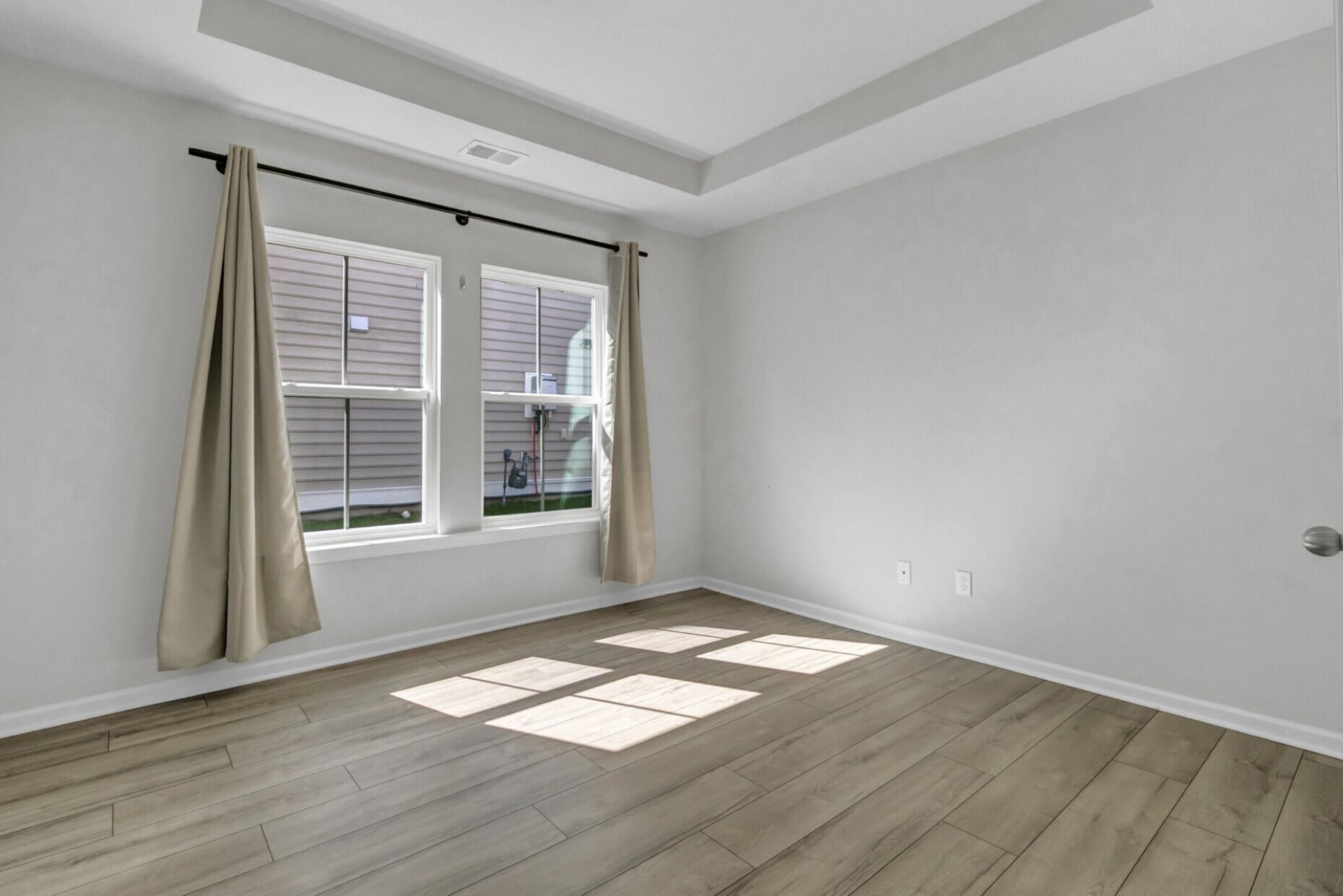 991 Arrowwood Way Photo 9