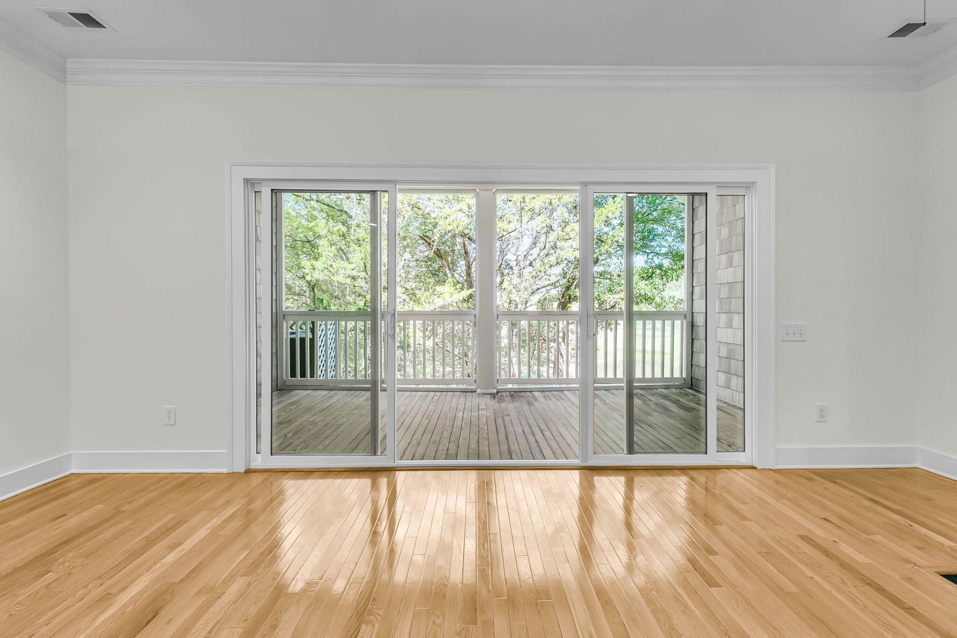 202 Garmouth Court Photo 14