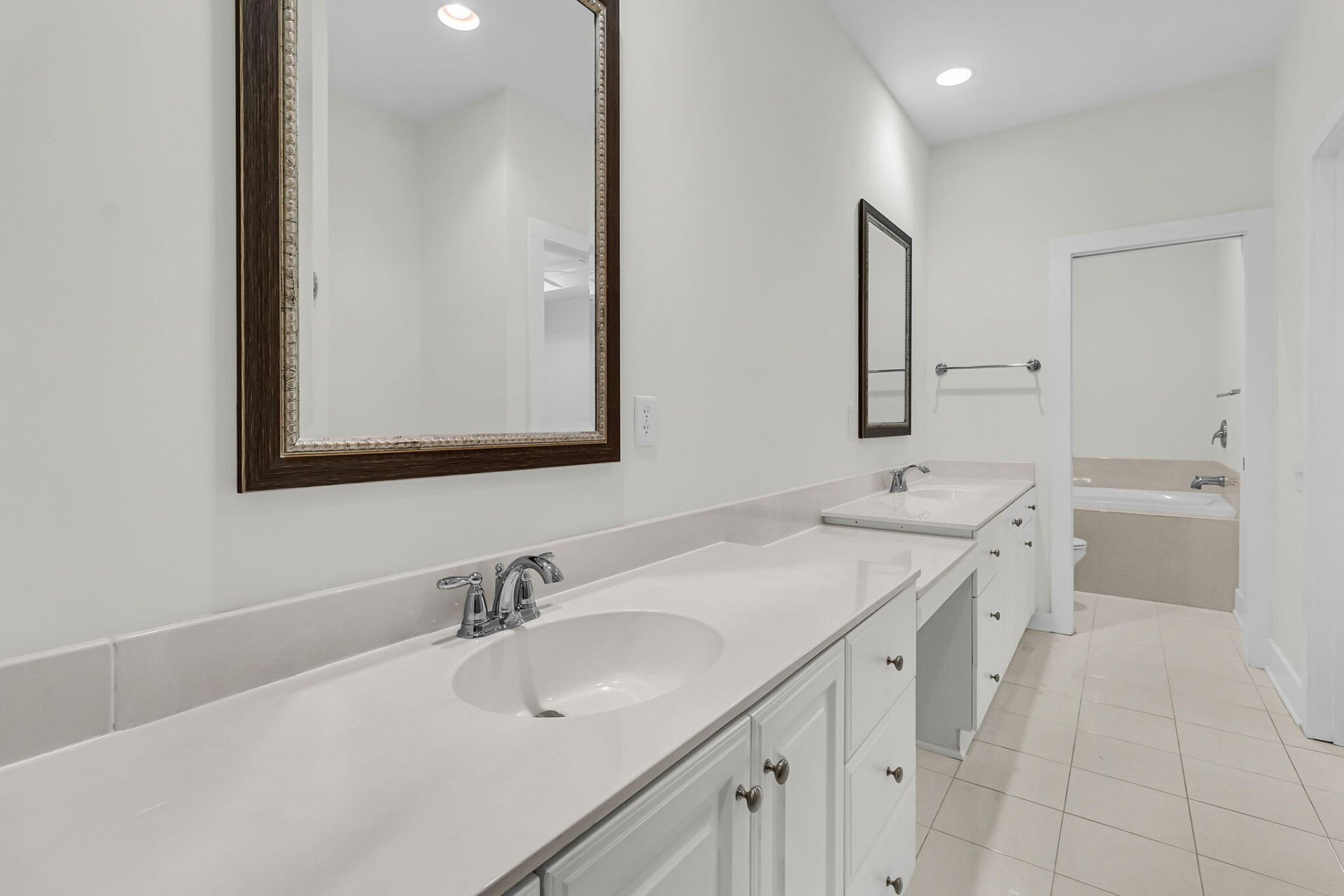 202 Garmouth Court Photo 32