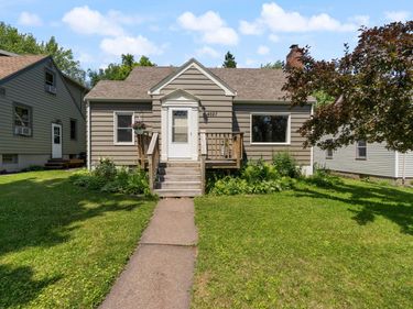 4527 Dodge Street, Duluth, MN 55804
