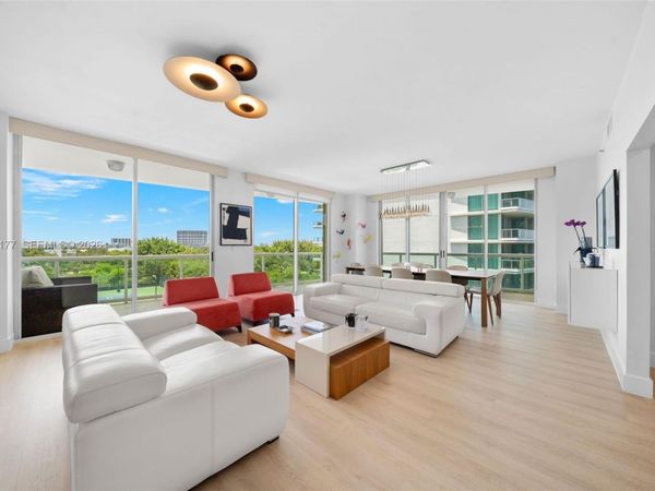 2645 S Bayshore Dr , Unit 601, Miami, FL 33133