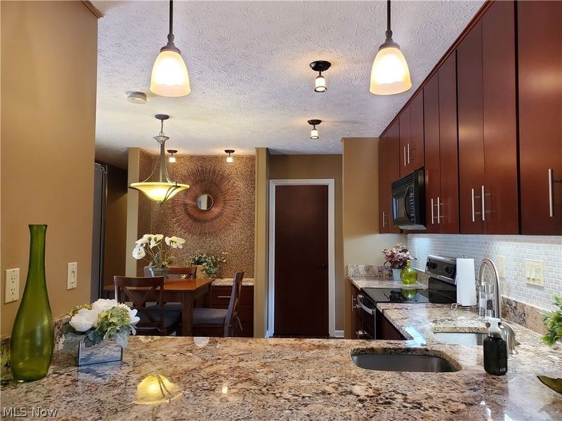 21615 Shagbark Trail, Strongsville, OH 44149 Photo 21