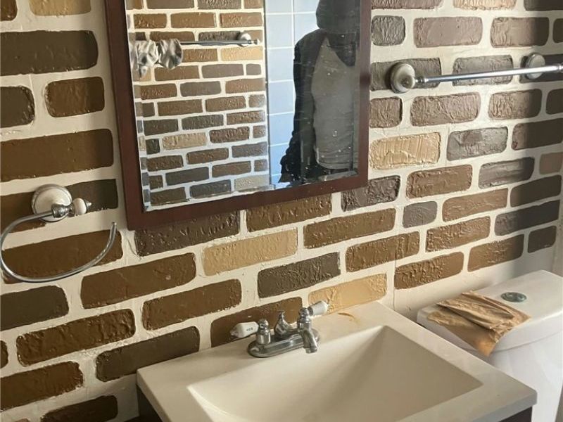 11910 Chesterfield Avenue, Cleveland, OH 44108 Photo 8